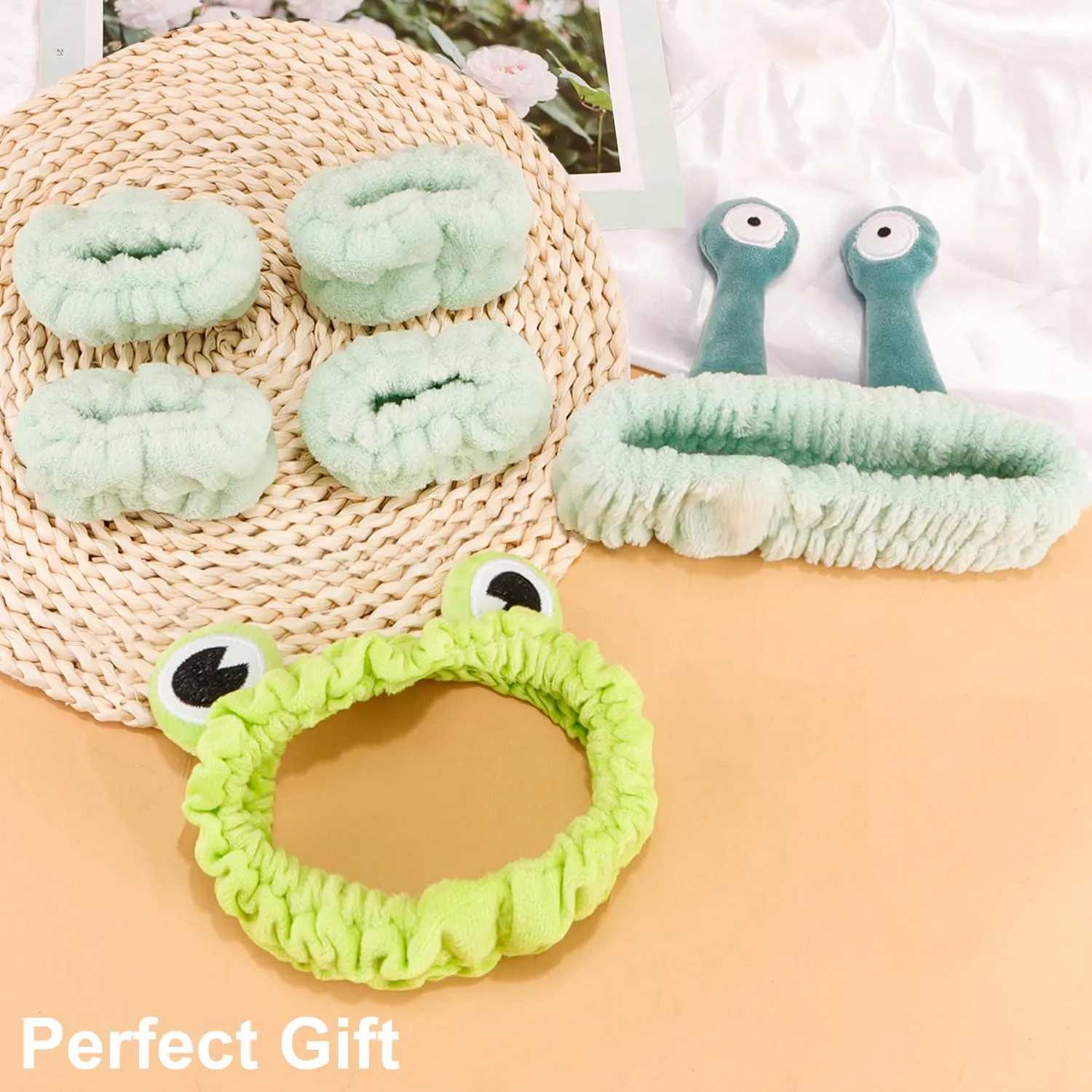 Chanaco Spa Frog and Snail Hair Accessories for Women and Girls - Headband and Wristband Set for Makeup, Skincare, and Face Washing