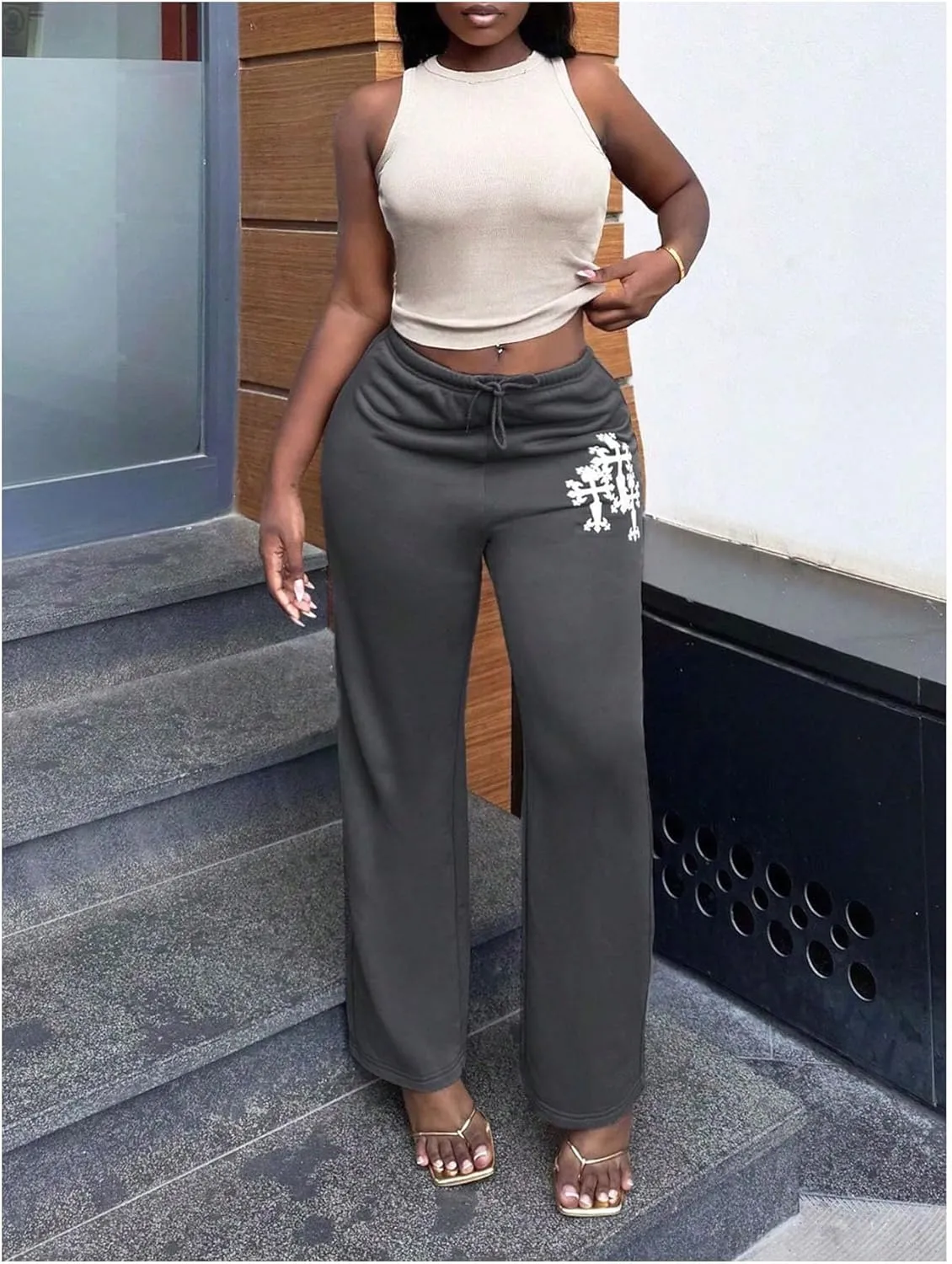 GORGLITTER Women's Graphic Y2K Baggy Stacked Sweatpants Letter Wide Leg Sweat Pants Drawstring Straight Pant